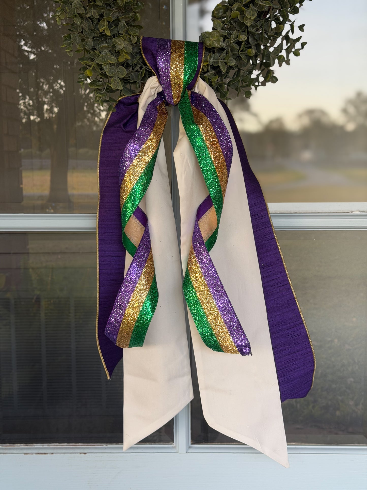 The Mardi Gras Mambo Sash Pack