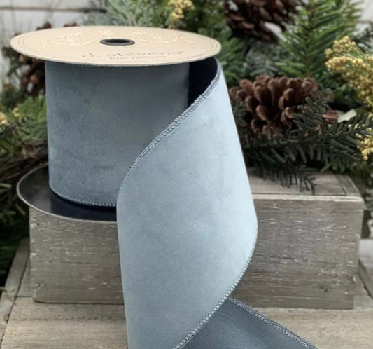 Velvet Taffeta / Soft Blue