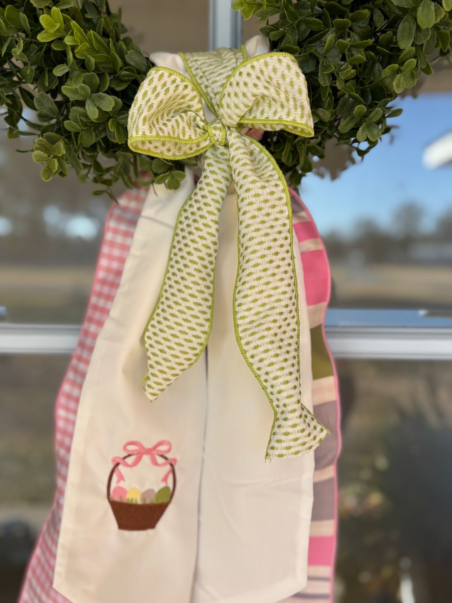 All Eggs in One Basket Sash Pack