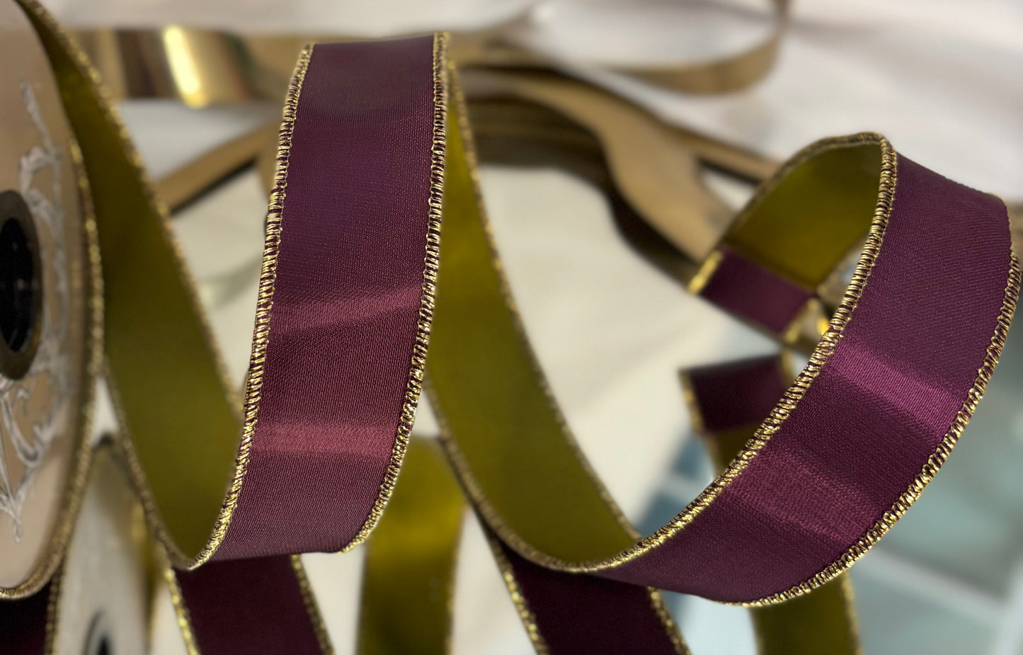 Aubergine & Green / Satin / Double-Sided