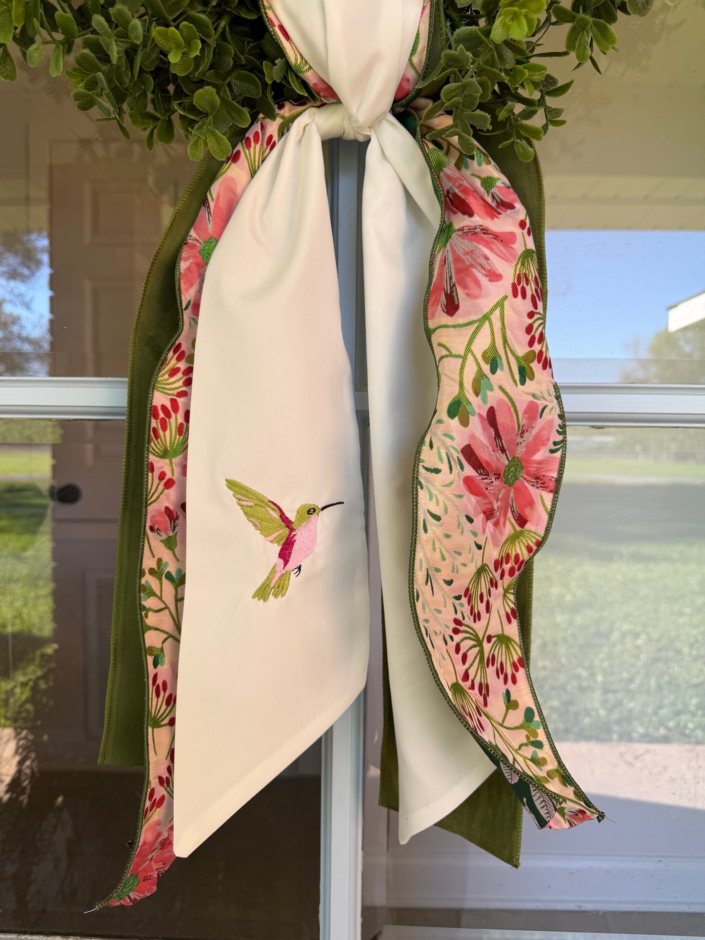 The Hummingbird Sash Pack